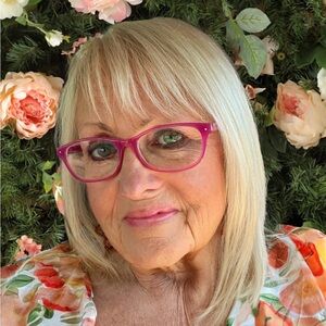 Meet your Posher, Vickie